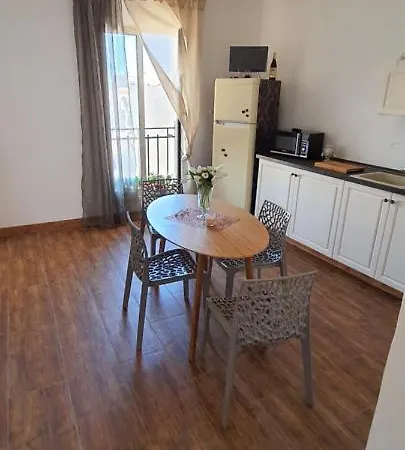 Interno12 باليرمو